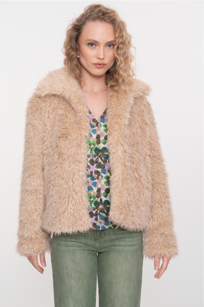 SHORT HAIRY JACKET 58563 19 721 Light Sand
